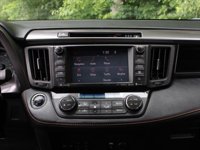 2017 Toyota RAV4 SE