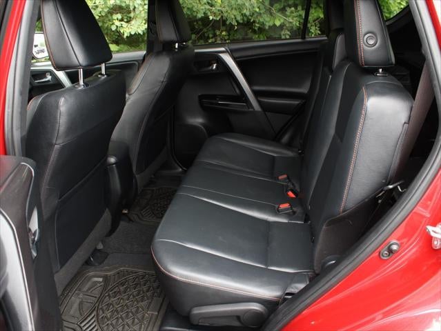 2017 Toyota RAV4 SE