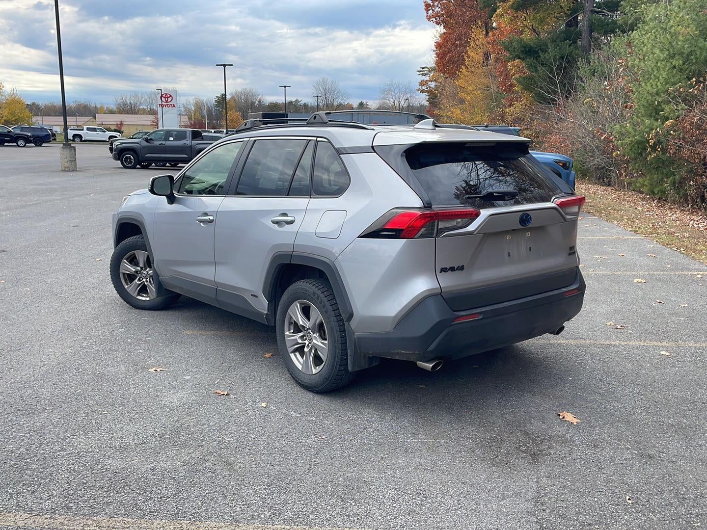 2022 Toyota RAV4 Hybrid XLE