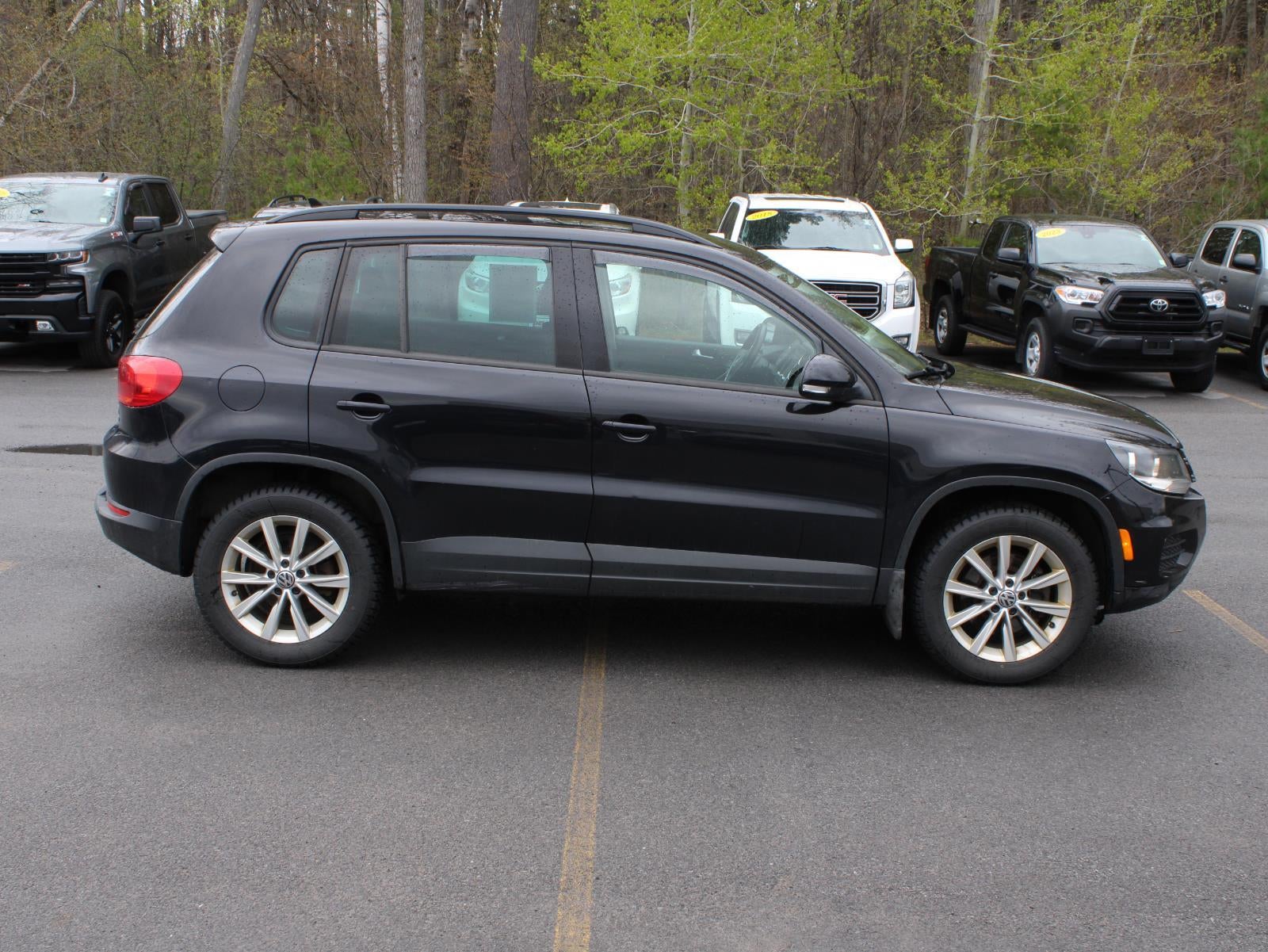 2015 Volkswagen Tiguan SE