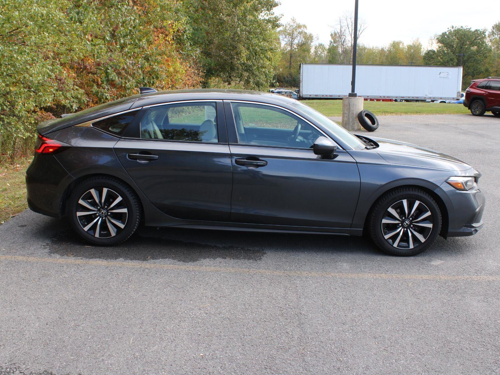 2024 Honda Civic Hatchback EX-L