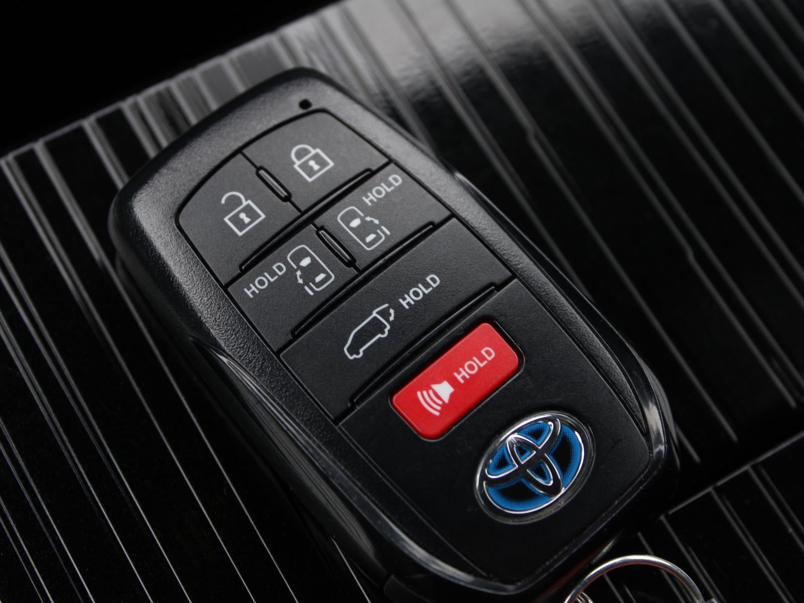 2025 Toyota Sienna Woodland Edition All Wheel Drive CVT