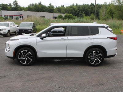 2024 Mitsubishi Outlander Black Edition