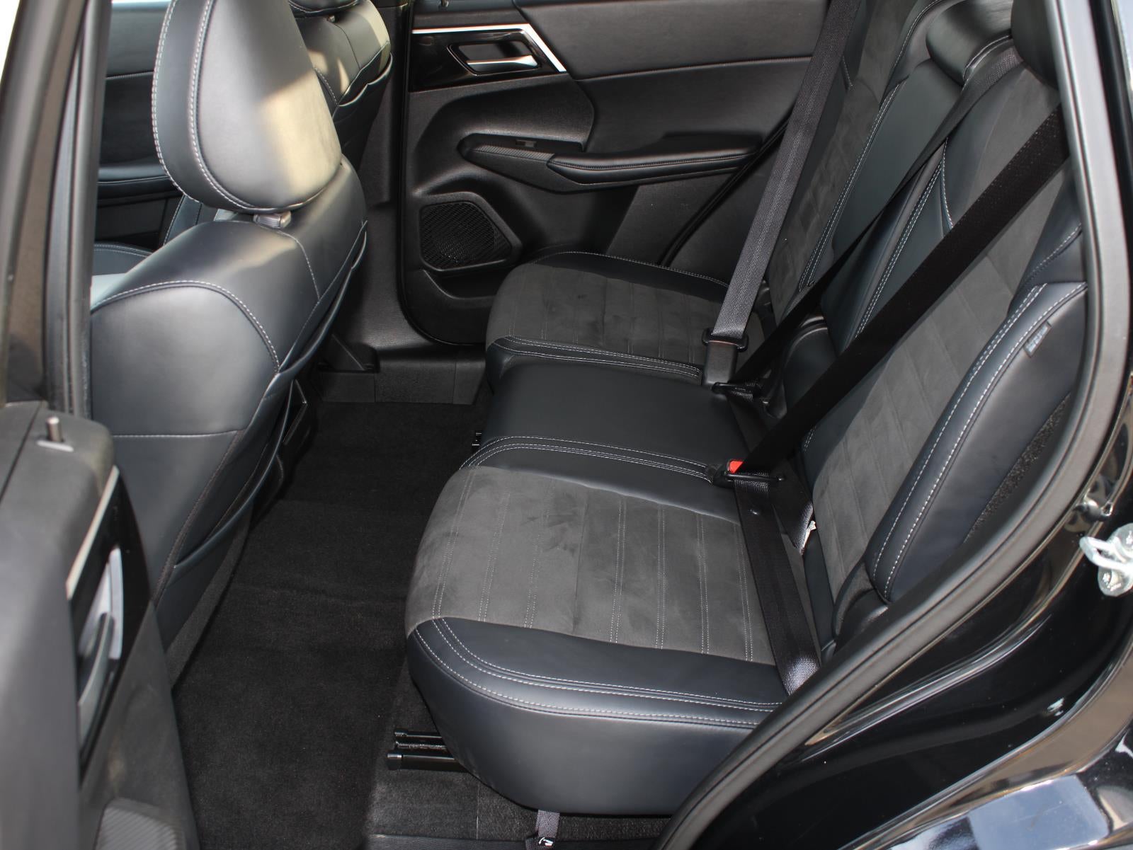 2024 Mitsubishi Outlander SE Black Edition All Wheel Drive CVT