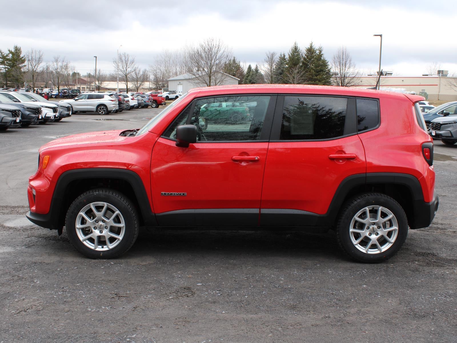 2023 Jeep Renegade Latitude Four Wheel Drive 9-SPEED 948TE AUTOMATIC