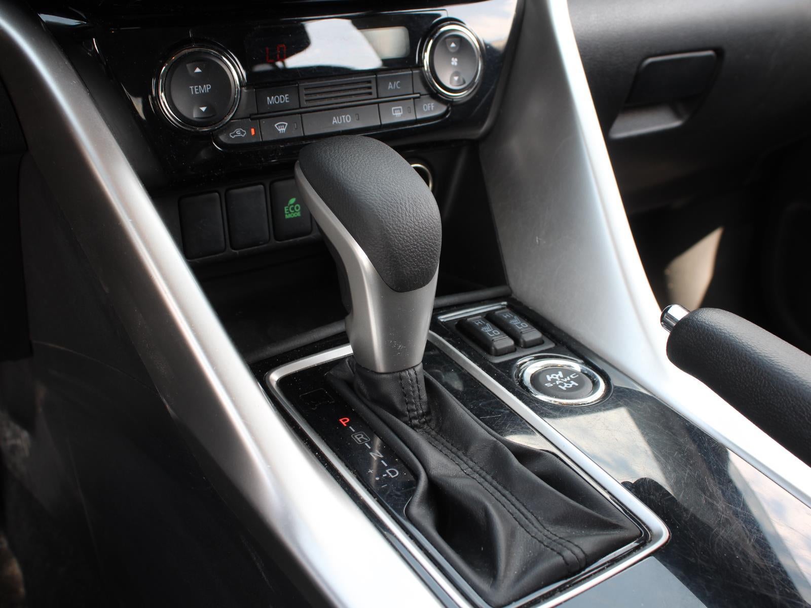 2022 Mitsubishi Eclipse Cross LE