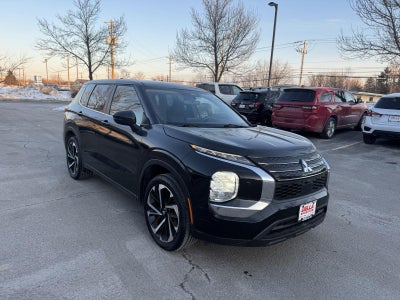 2022 Mitsubishi Outlander ES
