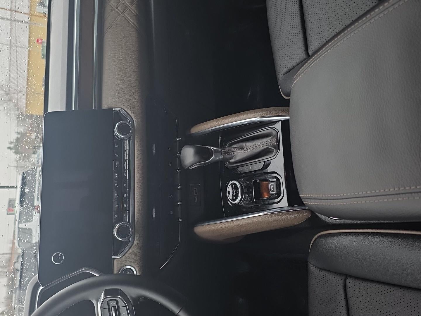 2024 GMC Canyon 4WD Denali