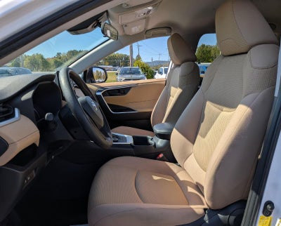 2022 Toyota RAV4 Hybrid LE