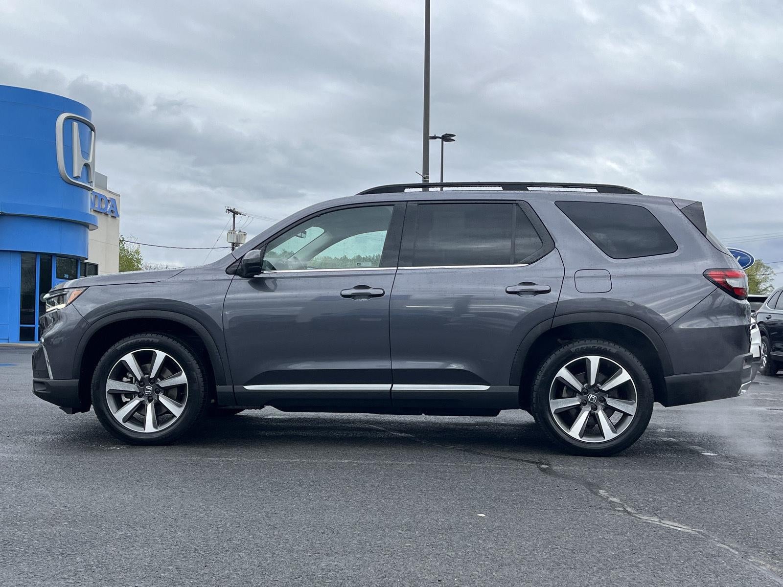 2023 Honda Pilot Elite