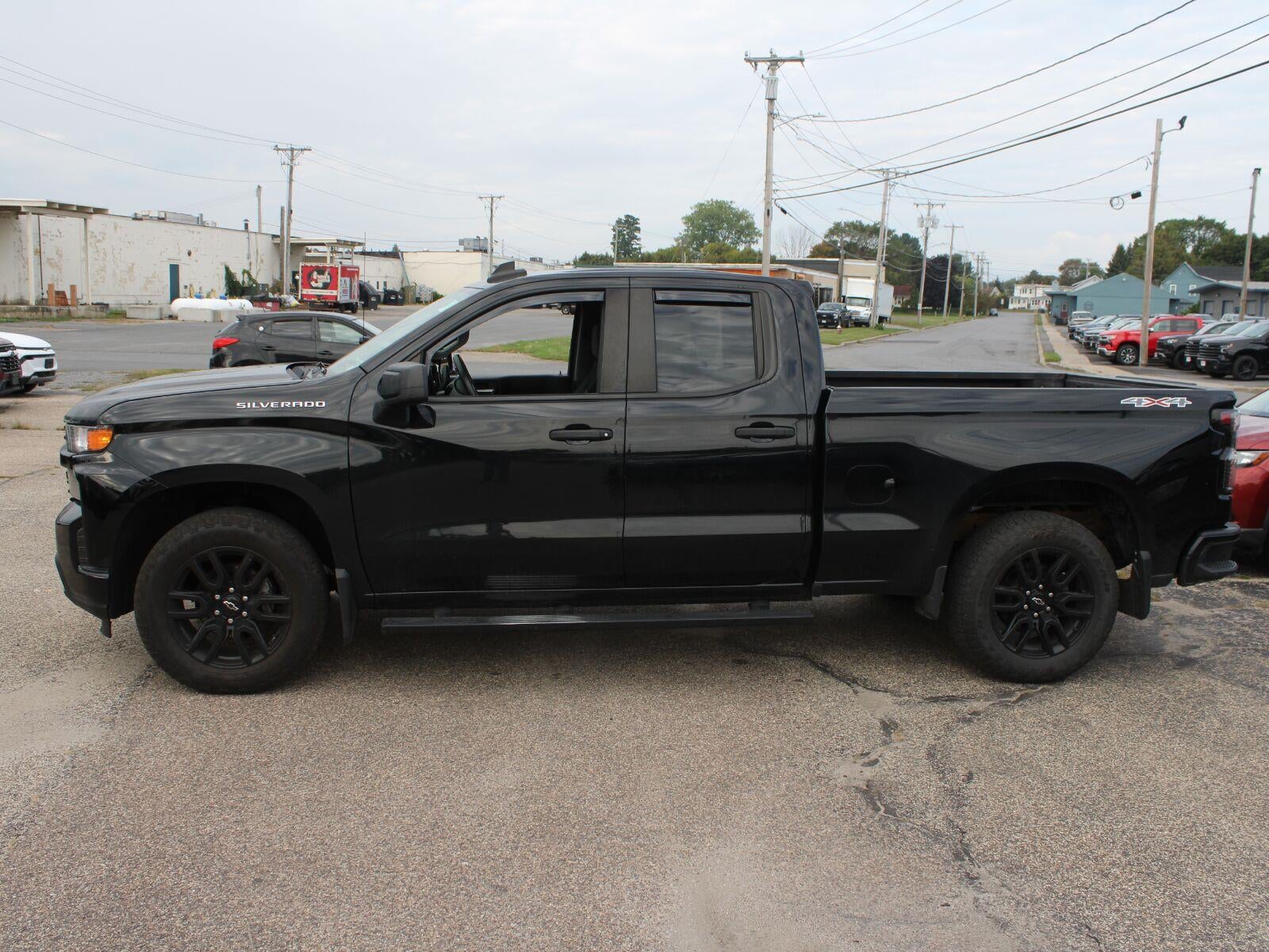 2021 Chevrolet Silverado 1500 Custom