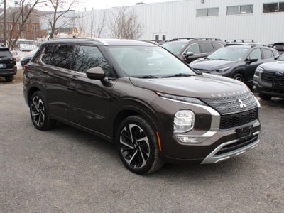 2023 Mitsubishi Outlander SEL