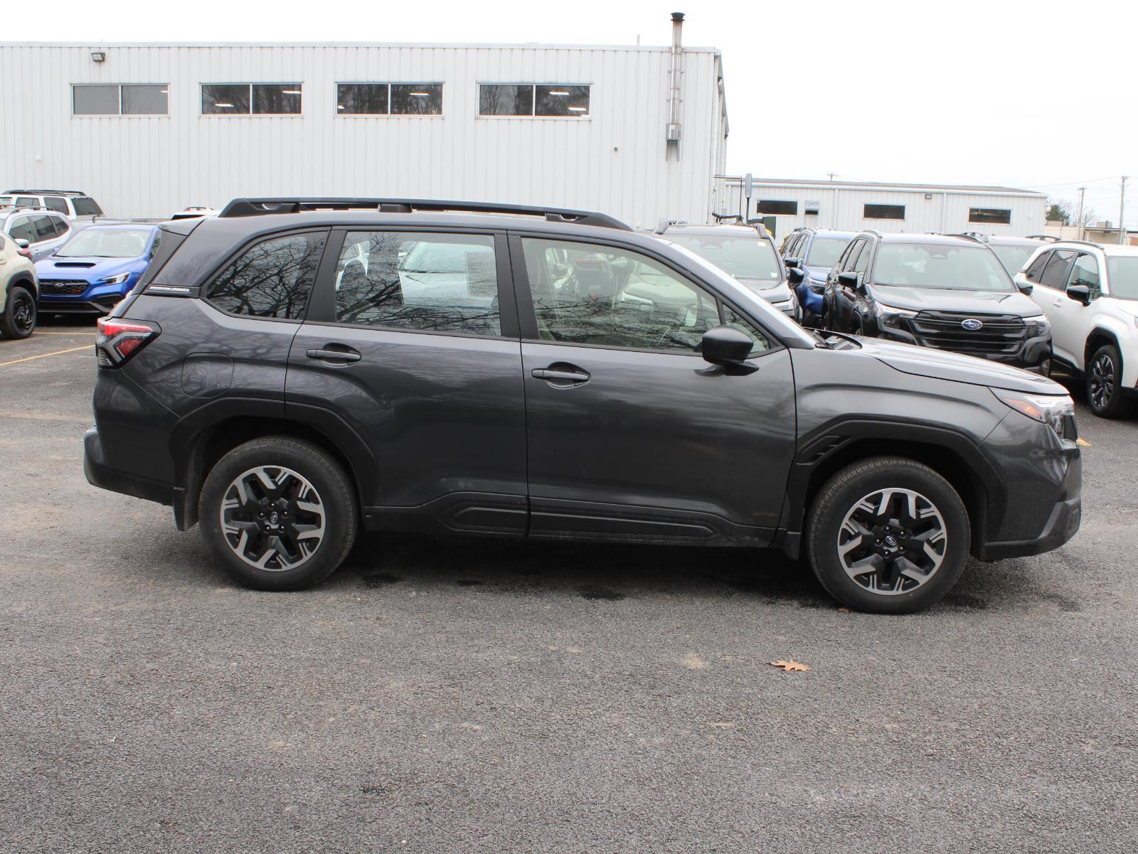 2025 Subaru Forester Base