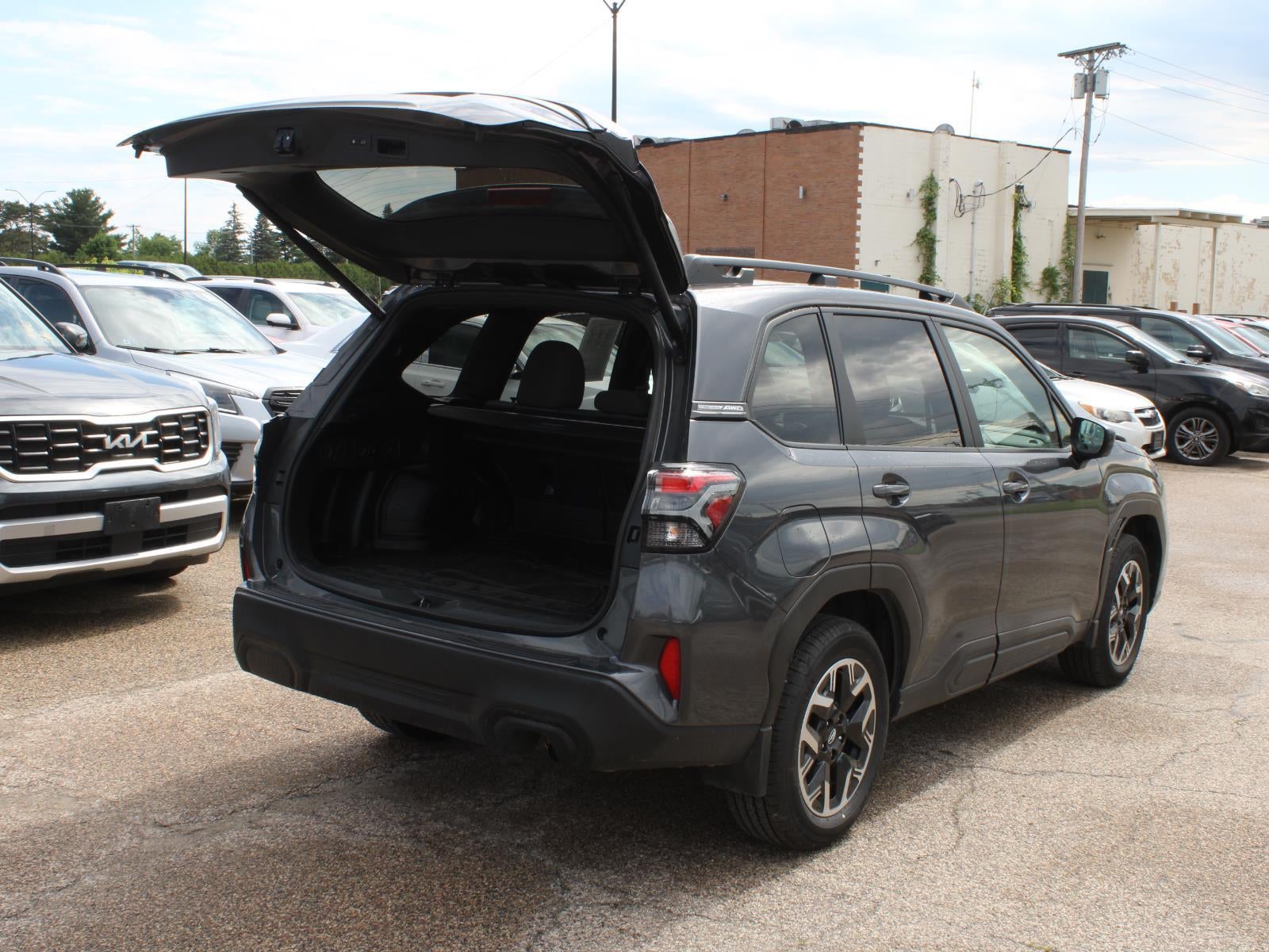 2025 Subaru Forester Premium