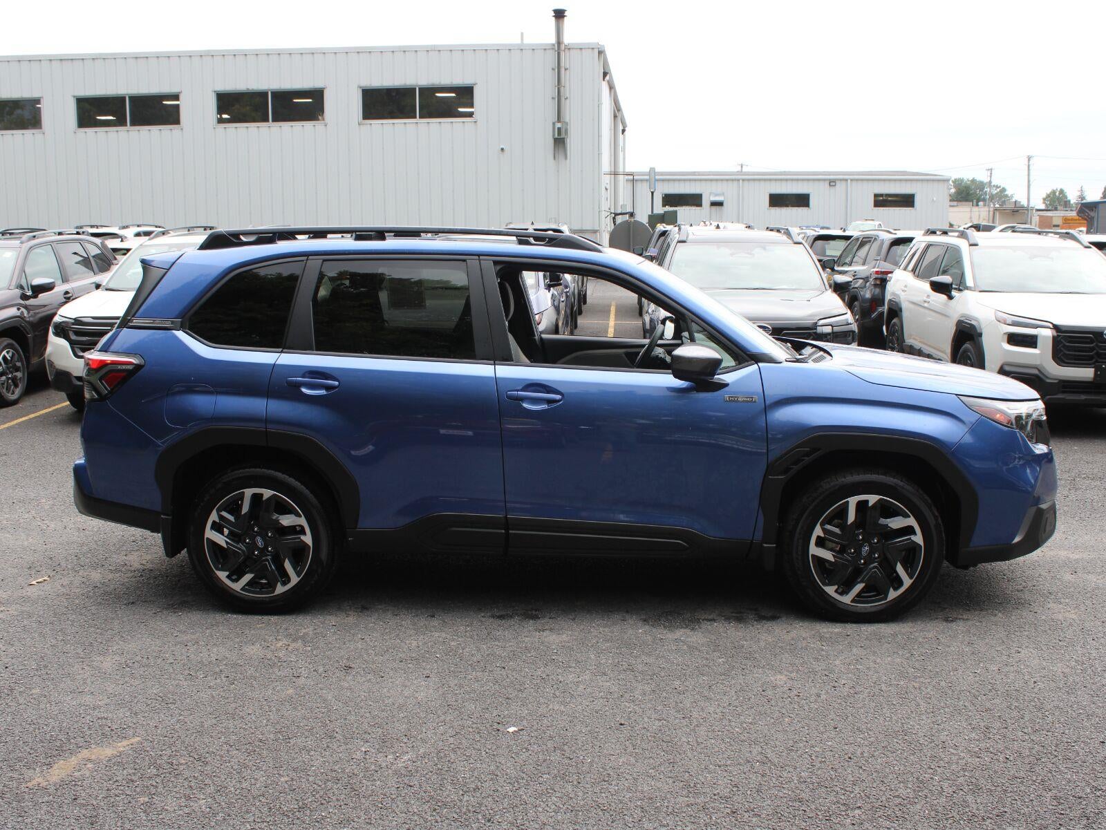 2025 Subaru Forester Premium Hybrid