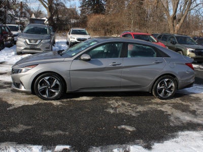 2022 Hyundai Elantra SEL