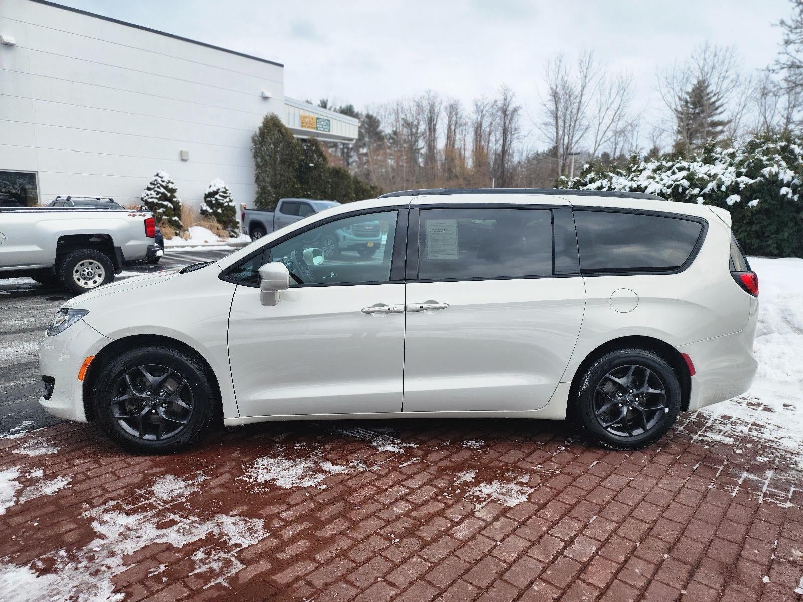 2020 Chrysler Pacifica Touring L Plus 35th Anniversary