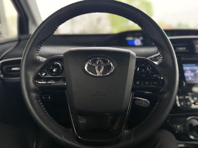 2019 Toyota Prius XLE