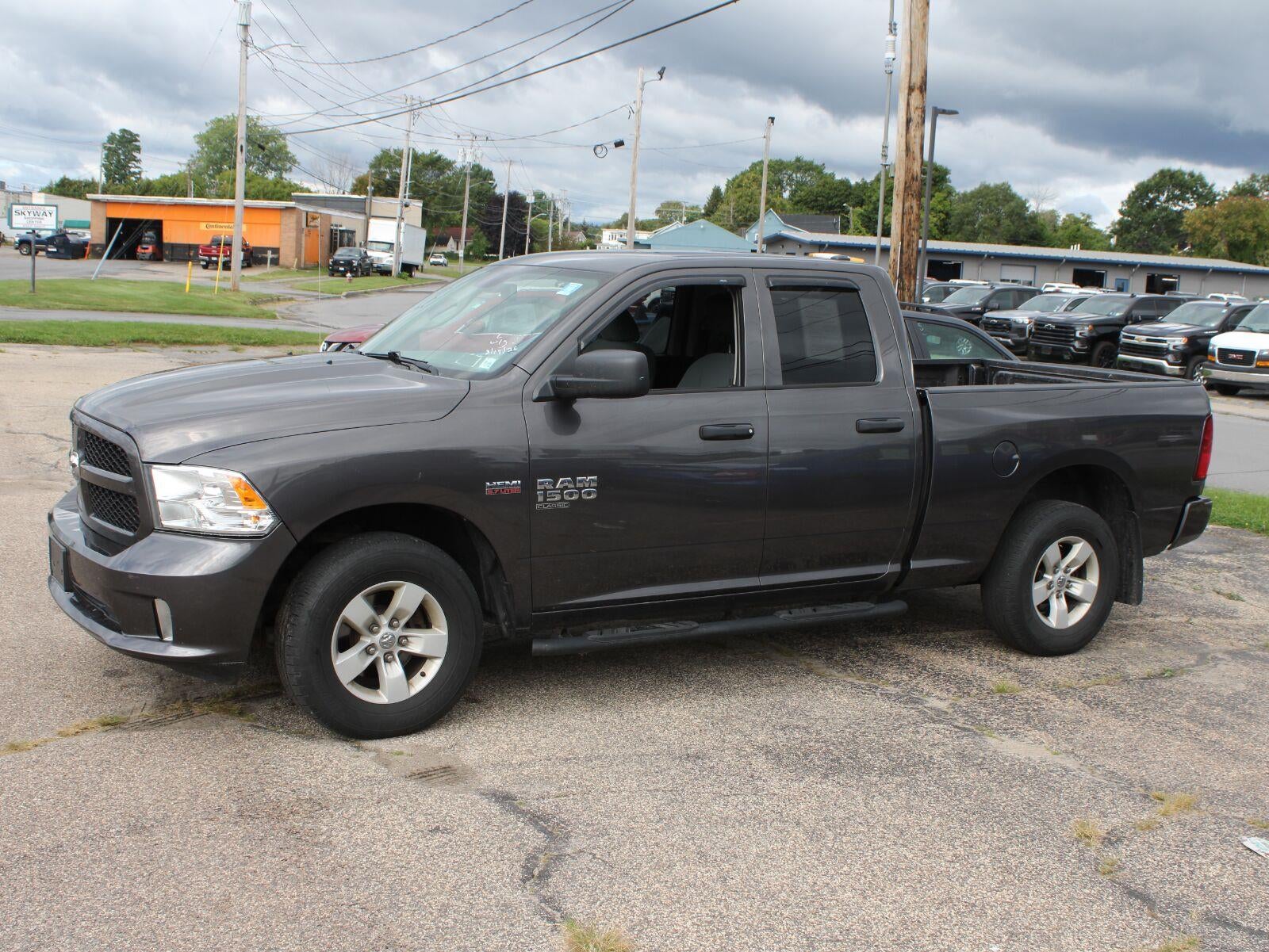 2019 RAM 1500 Classic Express Quad Cab 4x4 6'4" Box