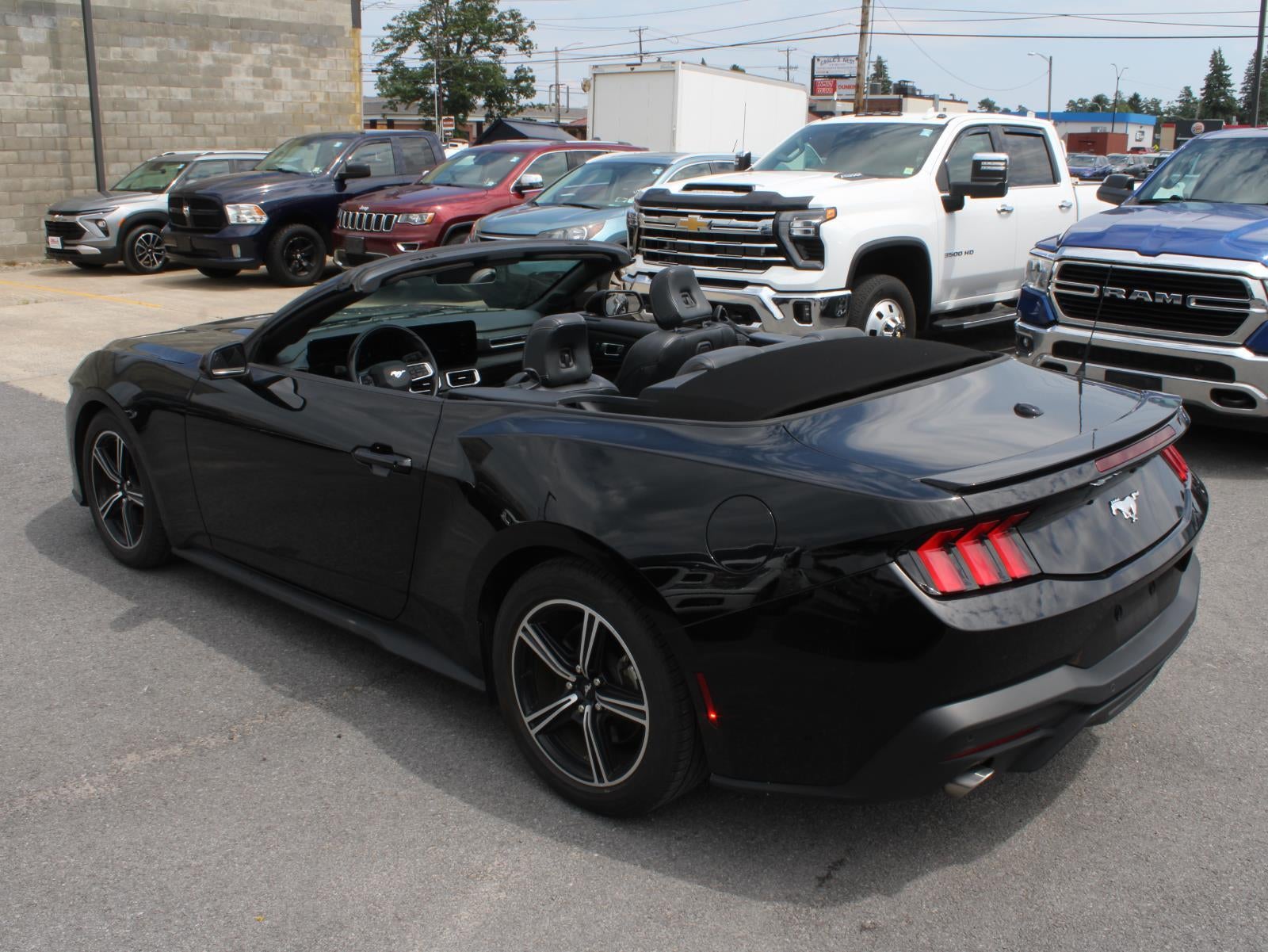 2025 Ford Mustang EcoBoost