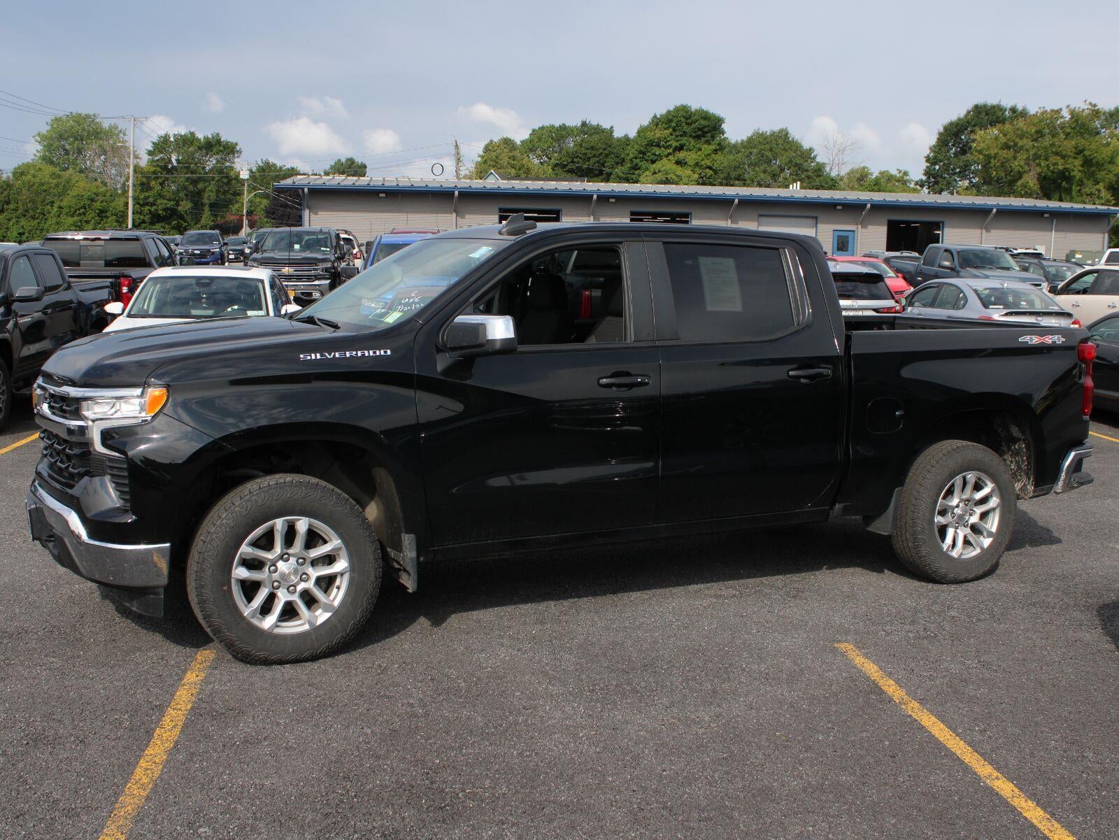 2023 Chevrolet Silverado 1500 LT