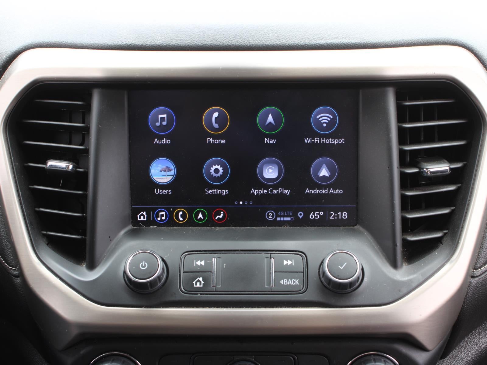 2023 GMC Acadia Denali
