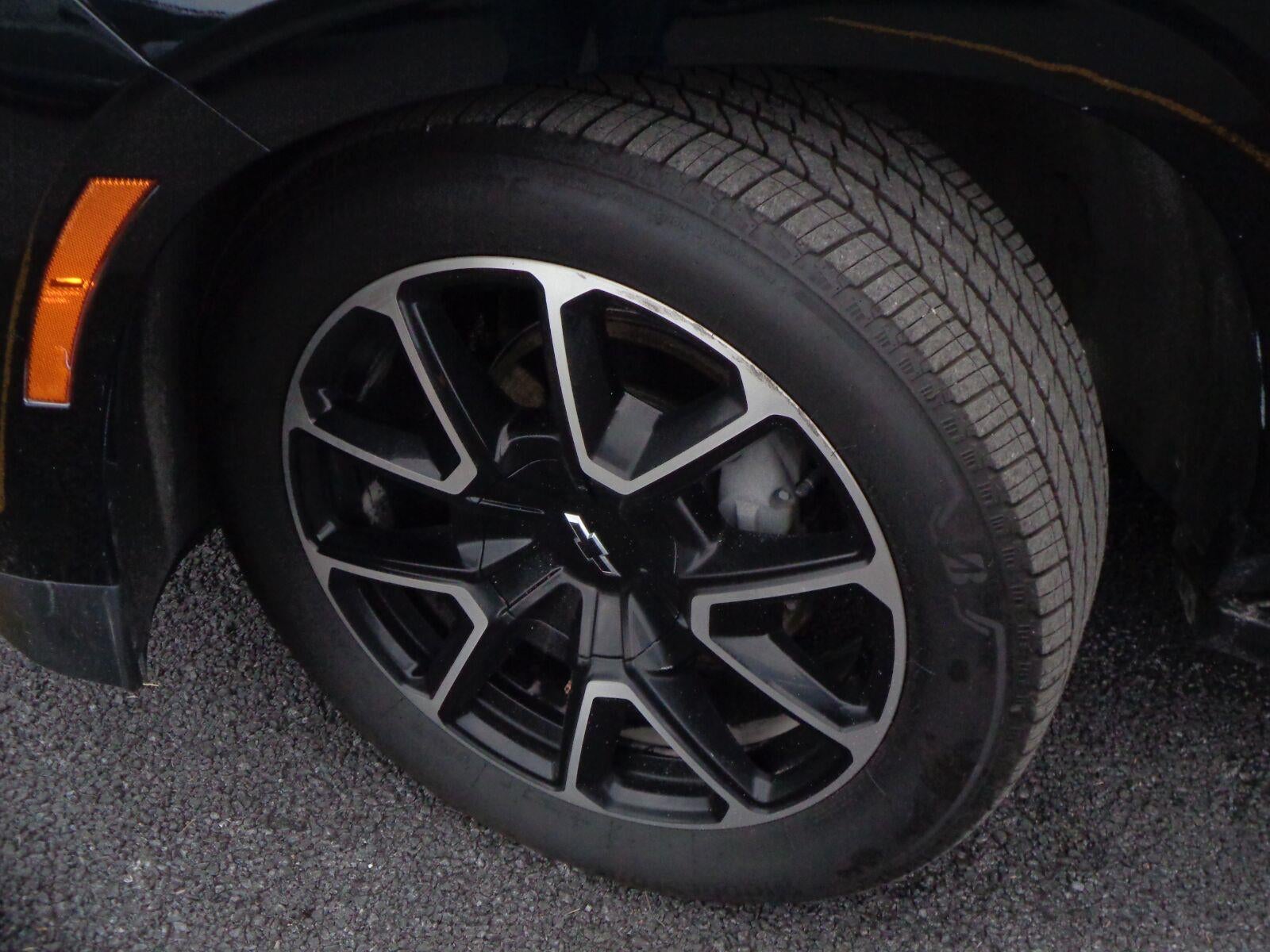 2025 Chevrolet Tahoe RST
