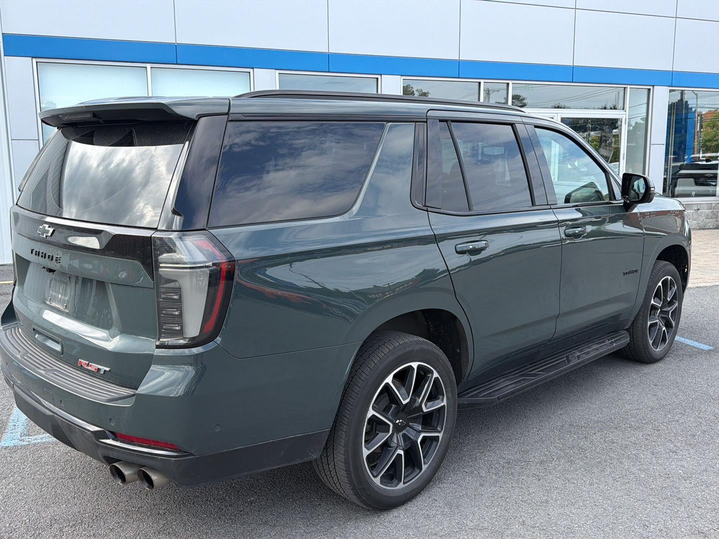 2025 Chevrolet Tahoe RST