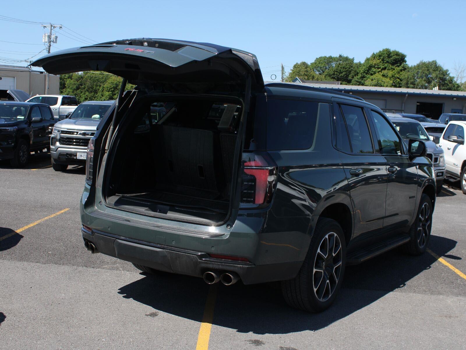 2025 Chevrolet Tahoe RST