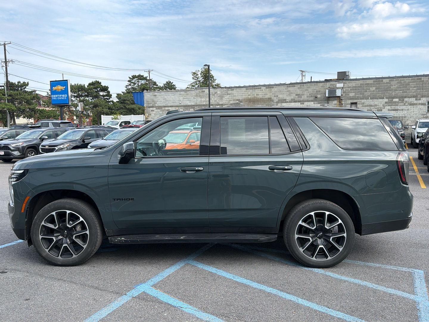 2025 Chevrolet Tahoe RST