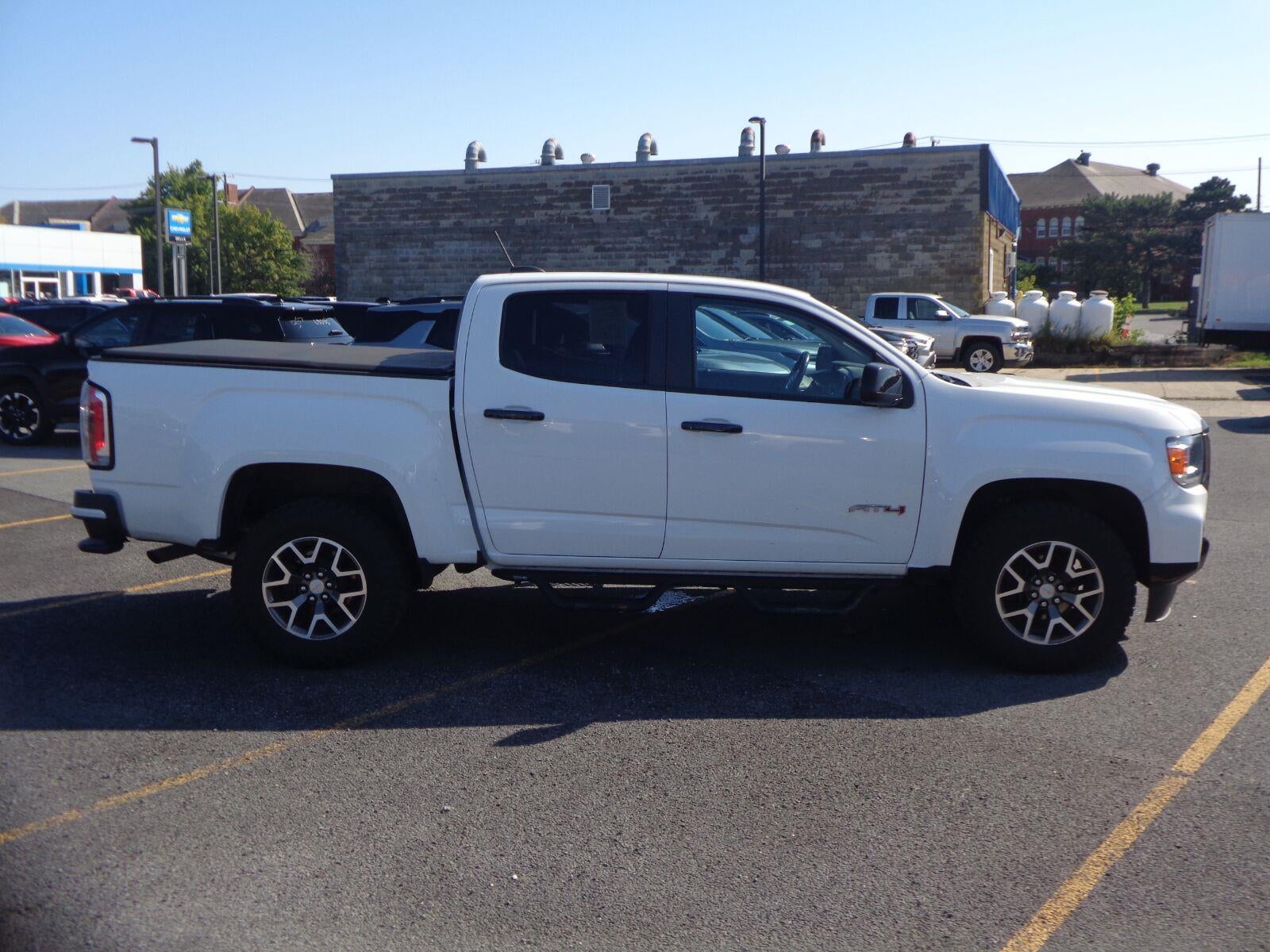 2022 GMC Canyon 4WD AT4 w/Cloth